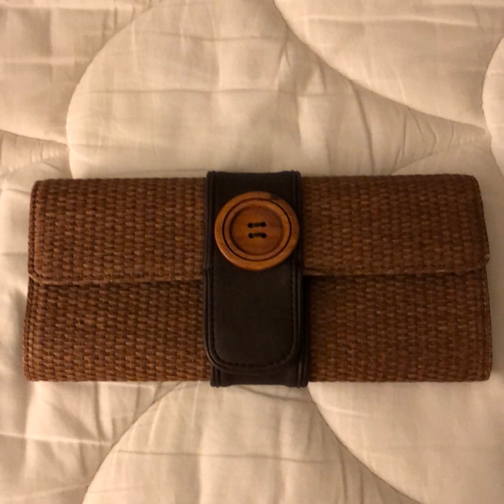 Brown straw clutch purse with button detail and chain